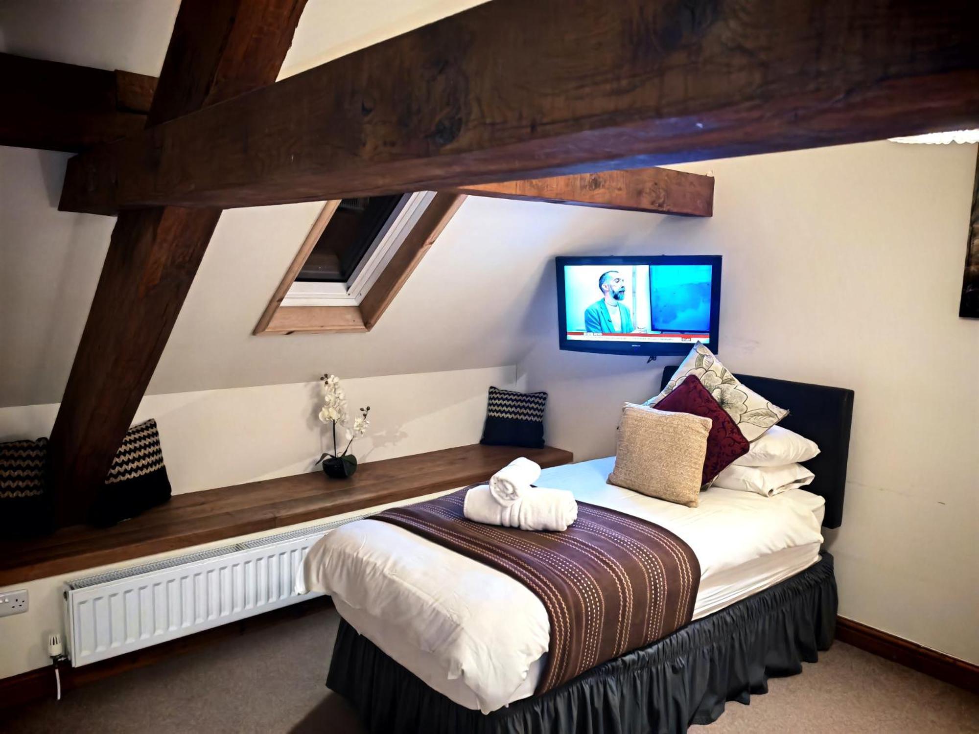 Dolgun Uchaf Historic B&B And Cottages In Snowdonia Dolgellau Exterior foto